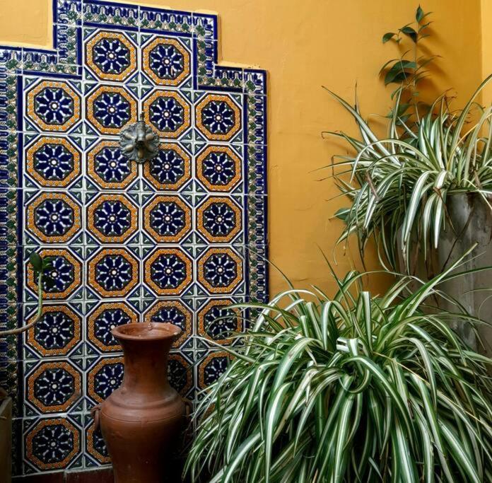 ¨Las Mayolicas¨ Hermoso Depto Con Patio Espanol Мендоса Екстериор снимка