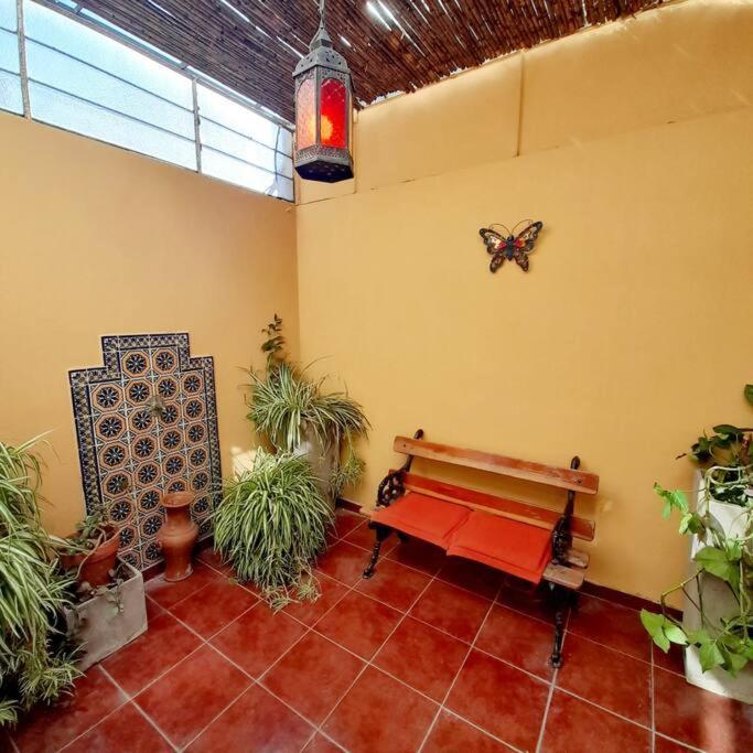 ¨Las Mayolicas¨ Hermoso Depto Con Patio Espanol Мендоса Екстериор снимка